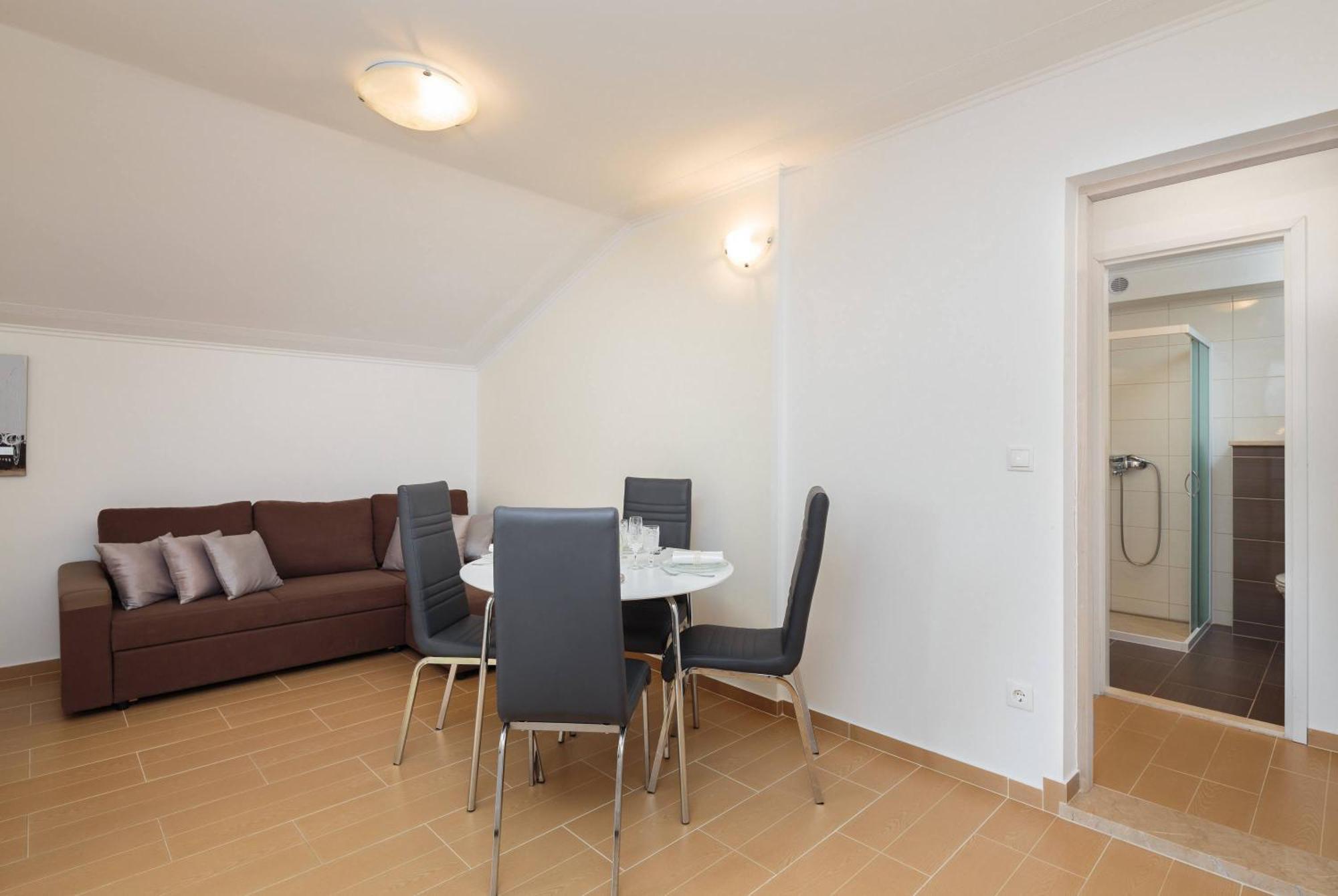 Apartment Krzelj Trogir Exterior photo